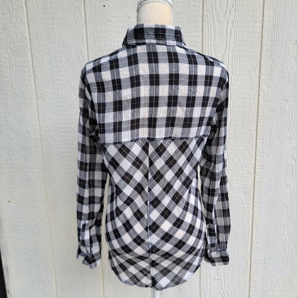 free People buffalo plaid cutout shoulder snap button shirt relaxed fit sz xs - Picture 3 of 5